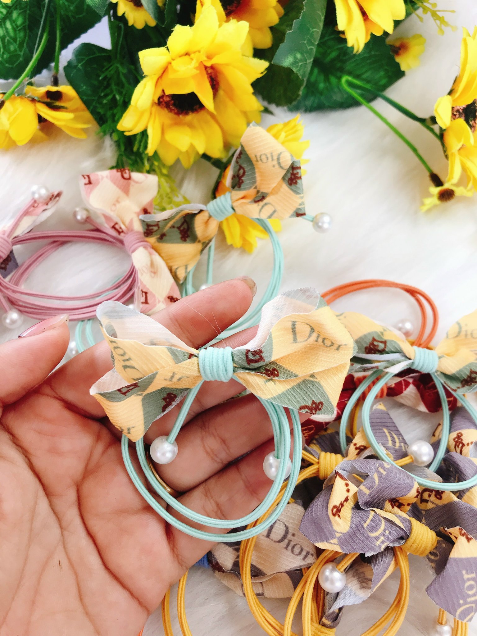 set 2 cột tóc nơ có ngọc ( ngẫu nhiên)