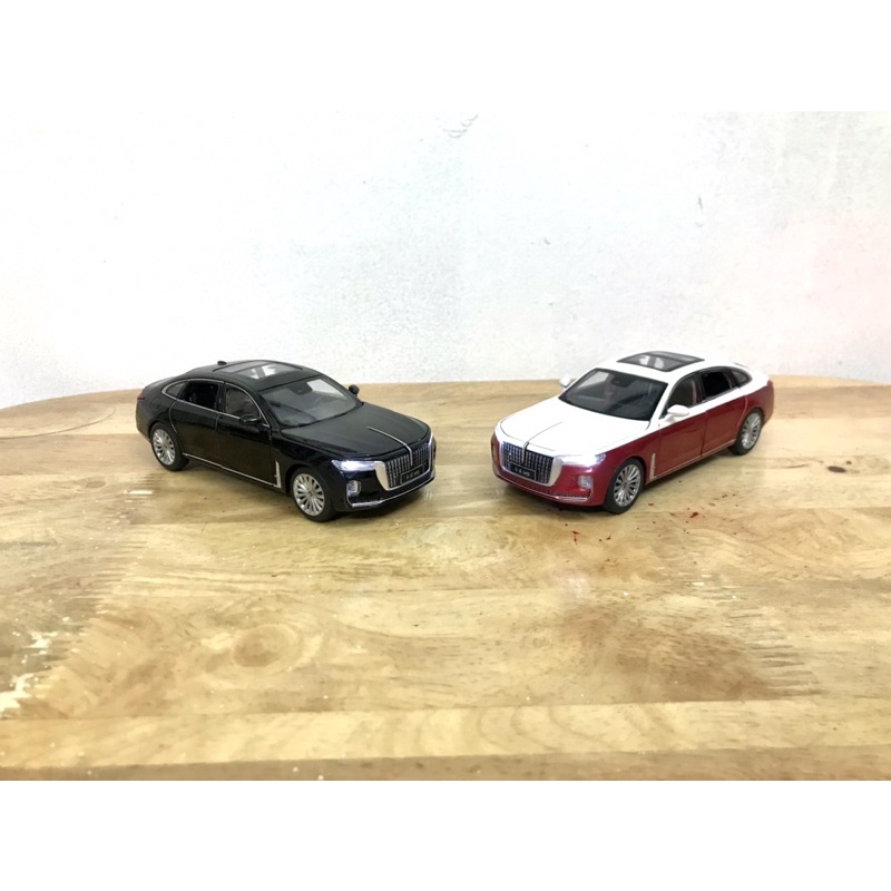 Mô hình xe Hongqi H9 tỷ lệ 1:32