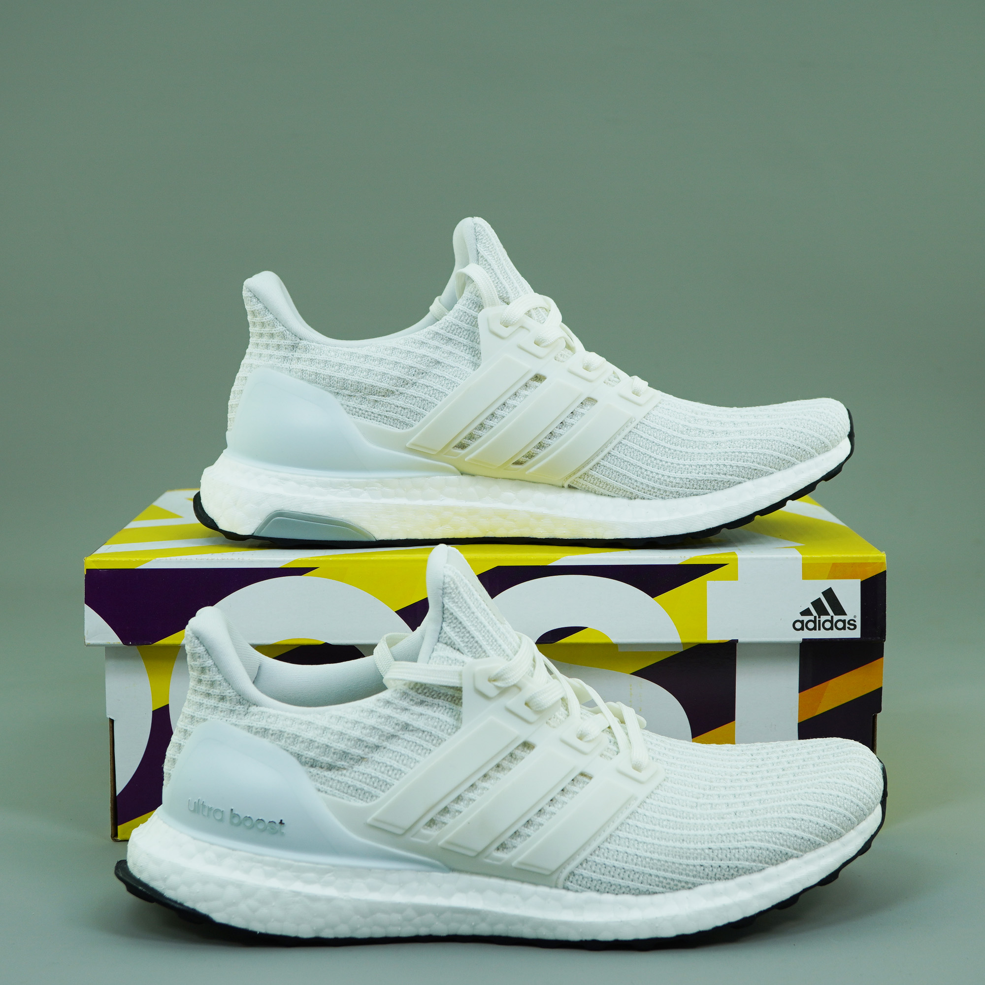Giày running Ultra Boost 4.0 Triple White