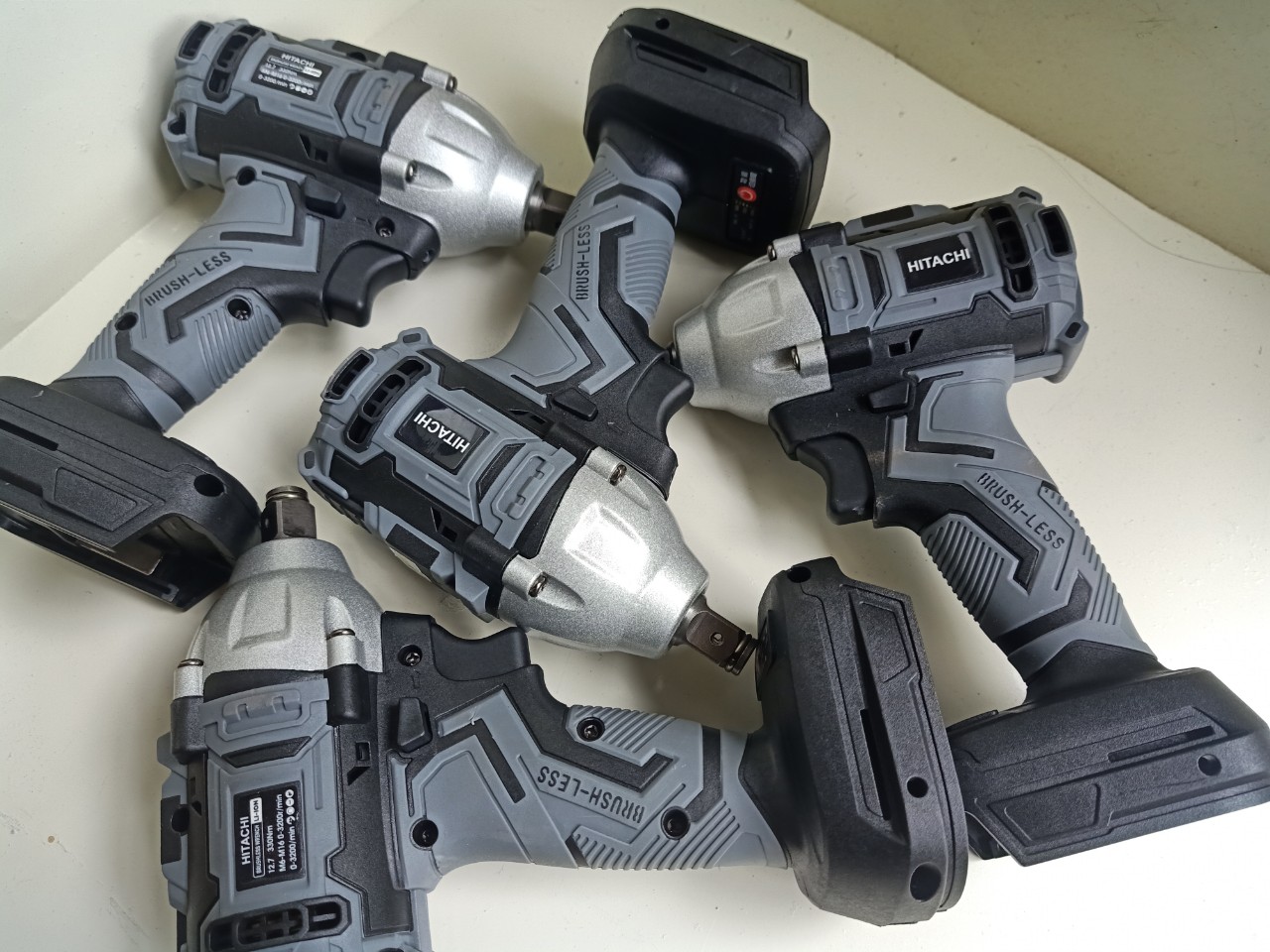 Thân máy siết bulong hitachi