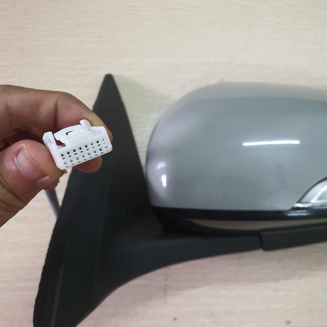 Gương chiếu hậu Nissan Tenna