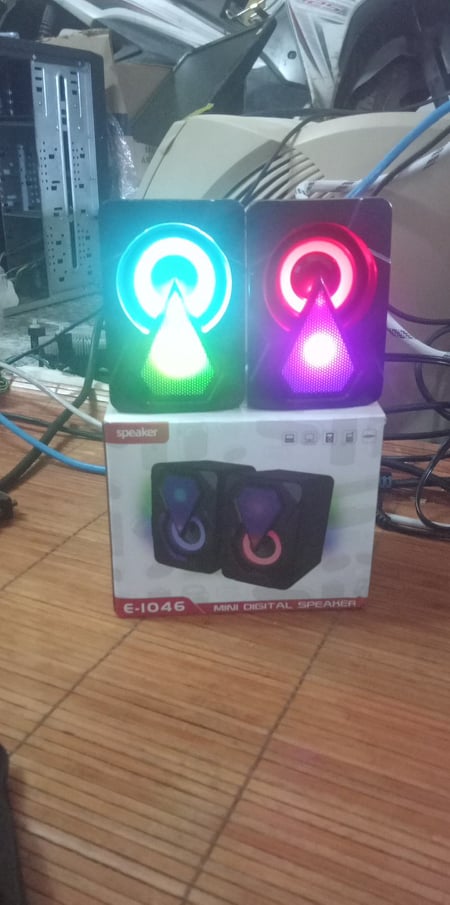Loa may tinh speaker  E-1046