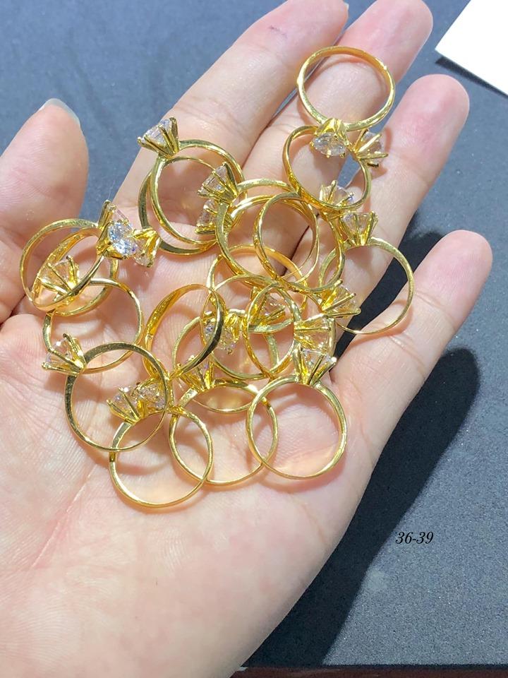 Nhẫn đá nữ vàng 10k NV57