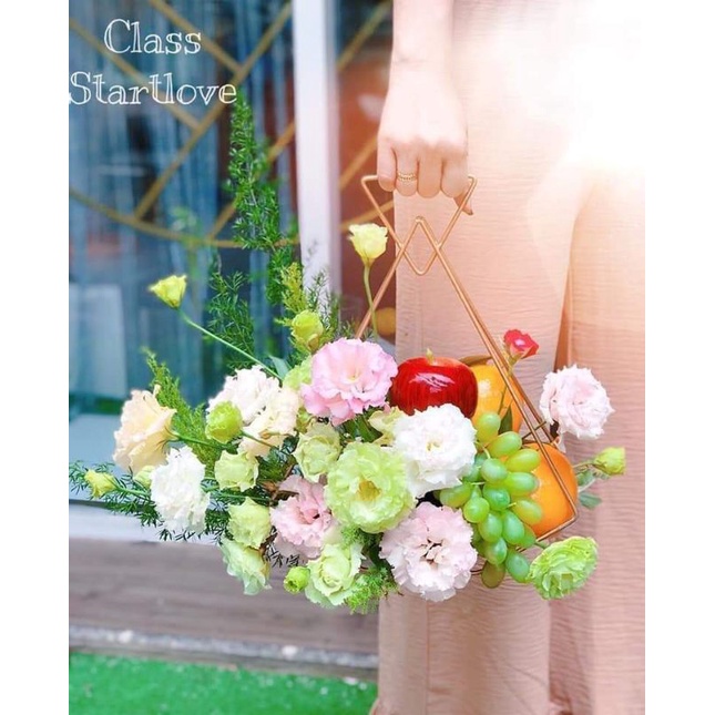 Giỏ Cắm Hoa - giỏ sắt cắm hoa tươi, hoa lụa , hoa sáp size 30 cm(không kèm hoa)