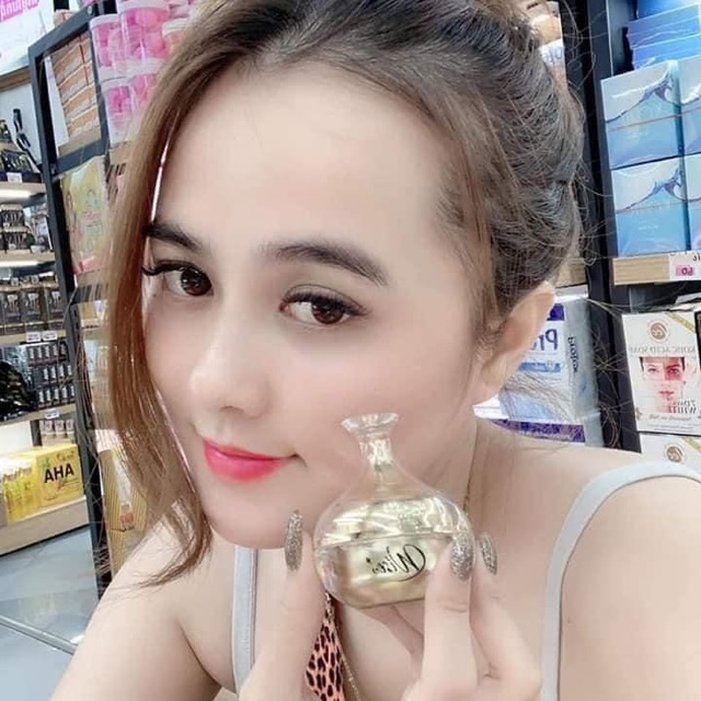 02 Kem chống nắng Wise Nano Collagen thái lan