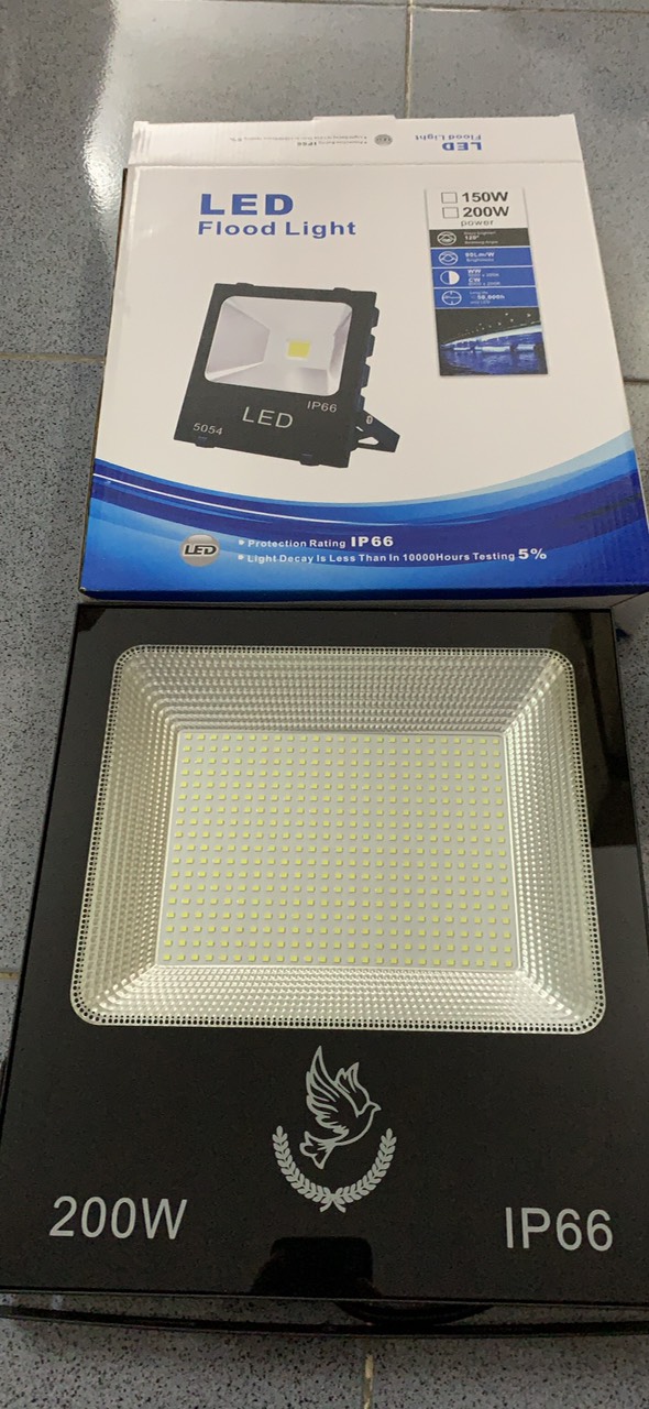 ĐÈN PHA 200W MẶT KÍNH IP66 MẪU MỚI - SIÊU SÁNG