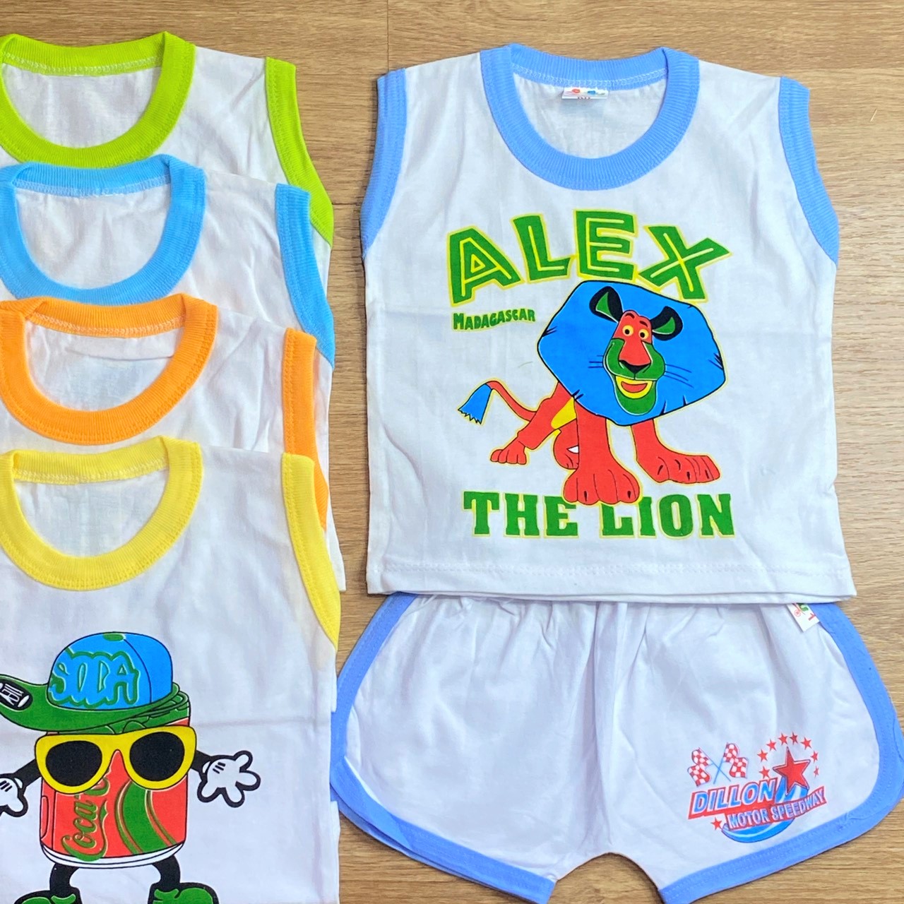 [HCM]Bộ (1 bộ) quần áo thun cotton Susu | Mẫu Sát Nách Trắng Viền Màu | Size 1 -8 cho bé 5-21kg| Chất vải thun cotton 100% xịn đẹp mềm | Đồ bộ bé trai| Đồ bộ bé gái | Quần áo trẻ em | Hàng Việt Nam