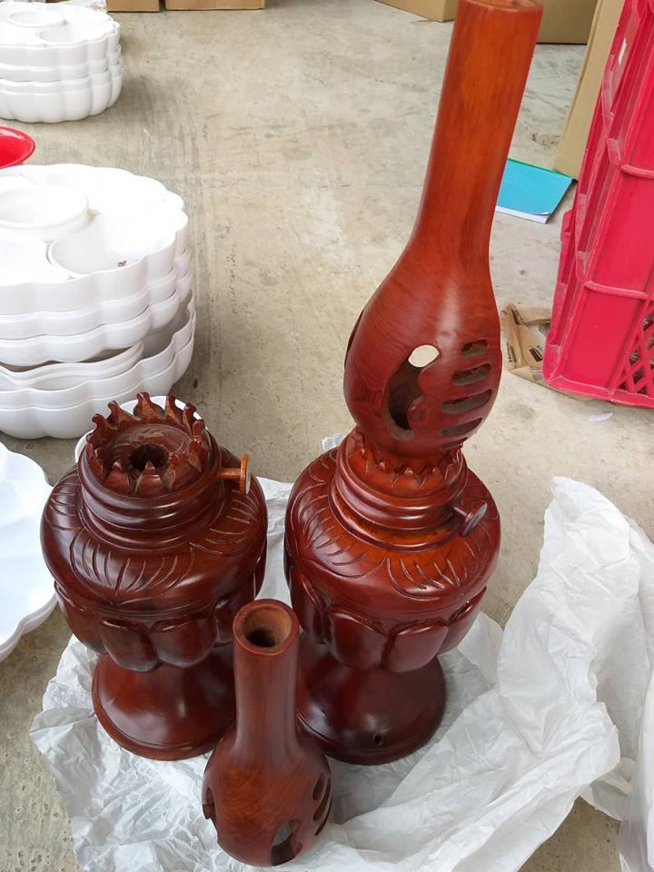 Cặp Đèn Thờ Gỗ Hương Cao 40Cm