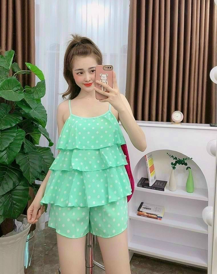 Free size 45-58kg set đồ bộ tầng chấm bi vải lụa mềm mát dễ thương