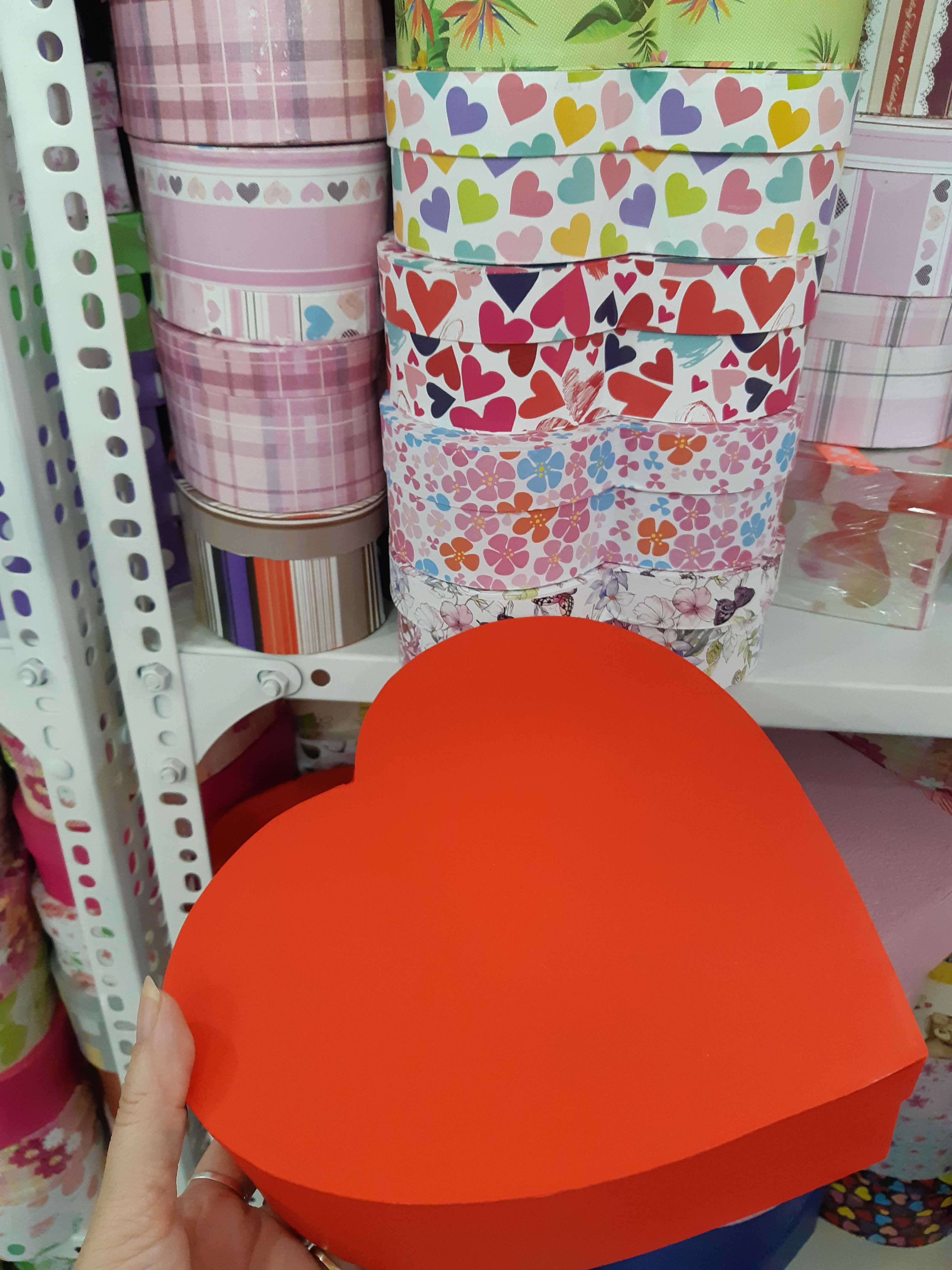 Hộp quà hình tim   Size 22 cm