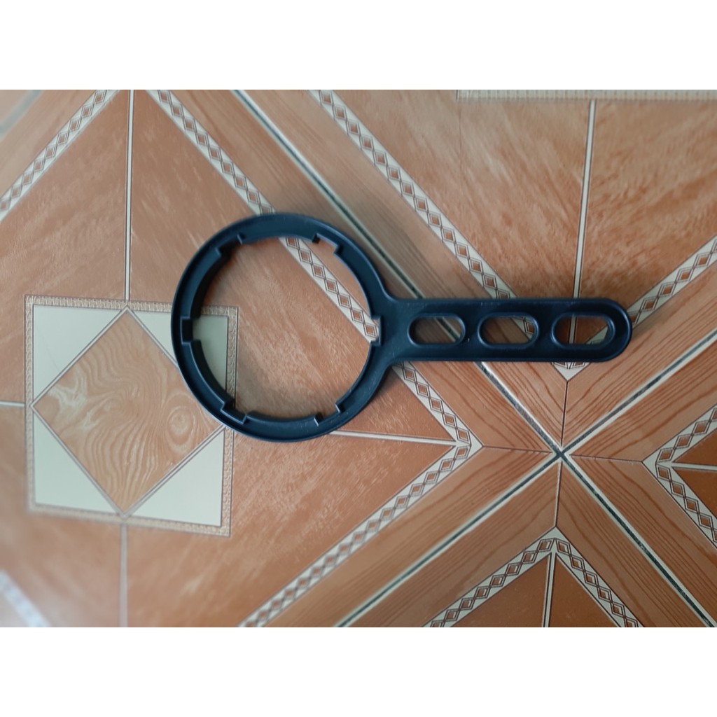 Tay vặn cốc lọc máy lọc nước 20inch