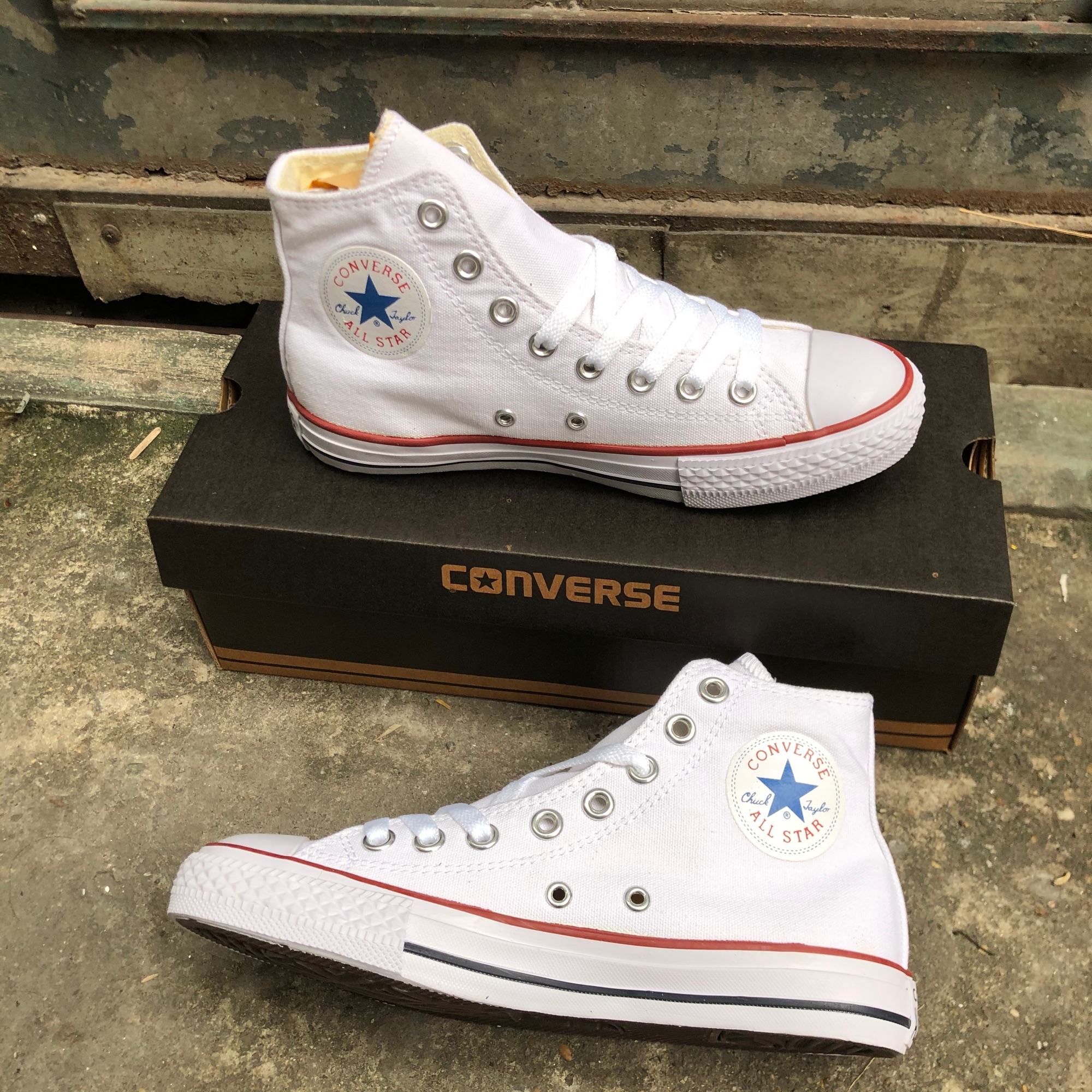 GIÀY CONVERSE TRẮNG cao cổ (Full box, tag)