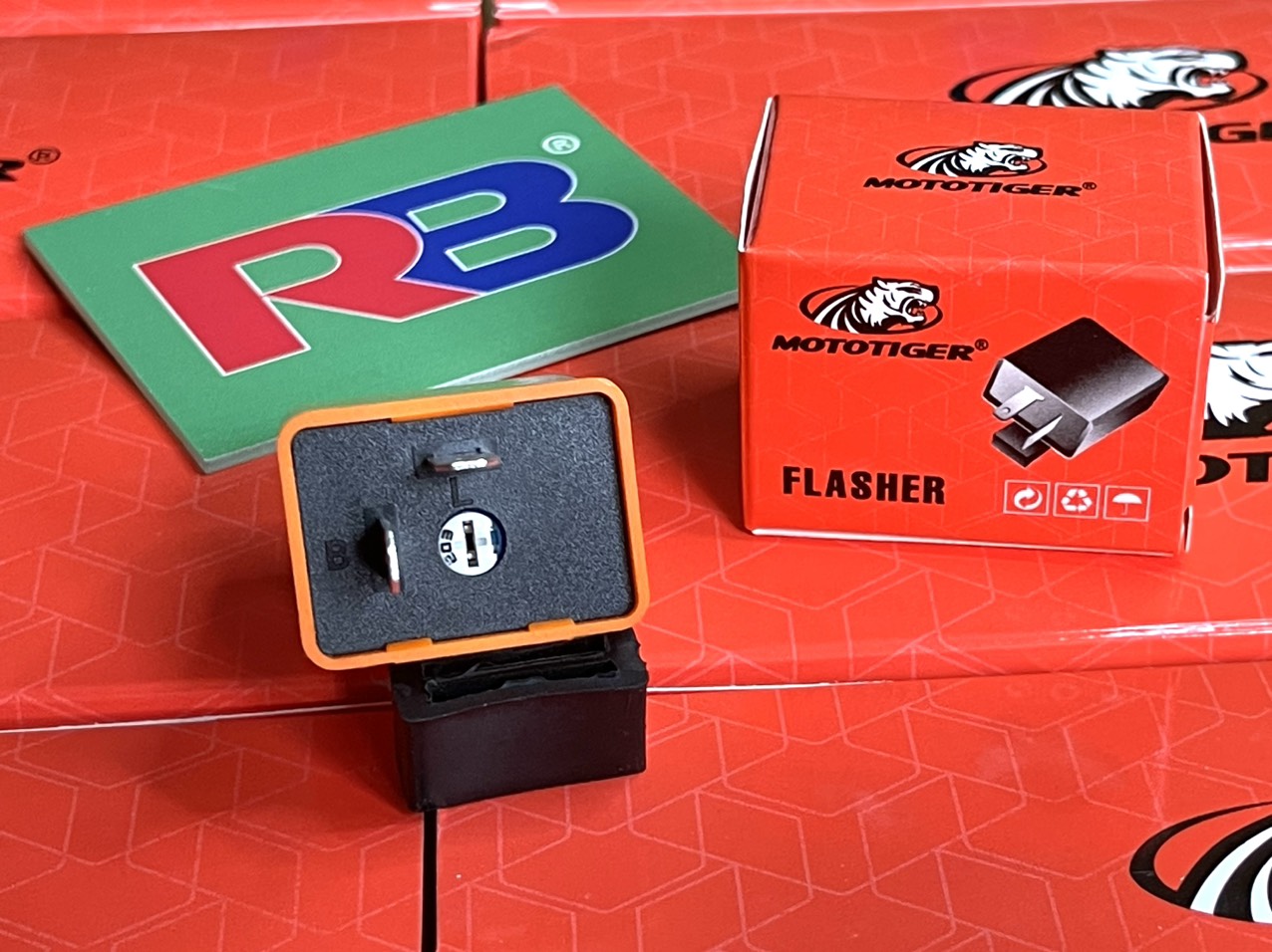 [RBCL9001AA] Cục chớp xi nhan điện tử xe máy 12v
