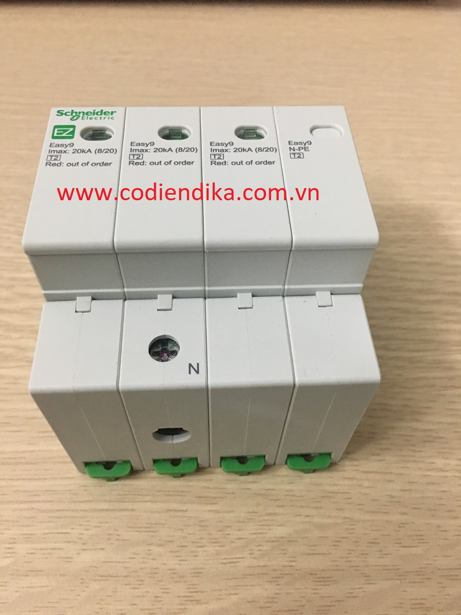 Chống sét lan truyền Schneider Easy9 SPD 3P+N EZ9L33720