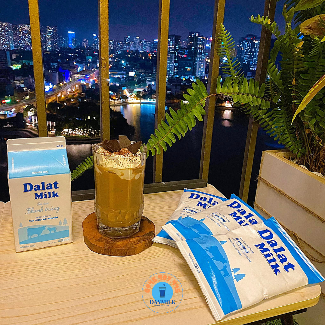 Thùng Sữa Tươi Tiệt Trùng Dalatmilk 220ml