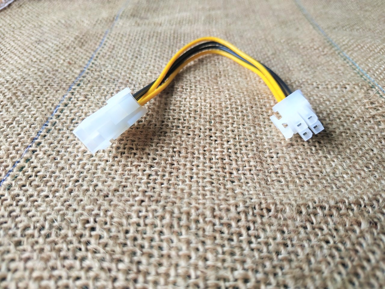 Dây nối dài 4 pin cpu