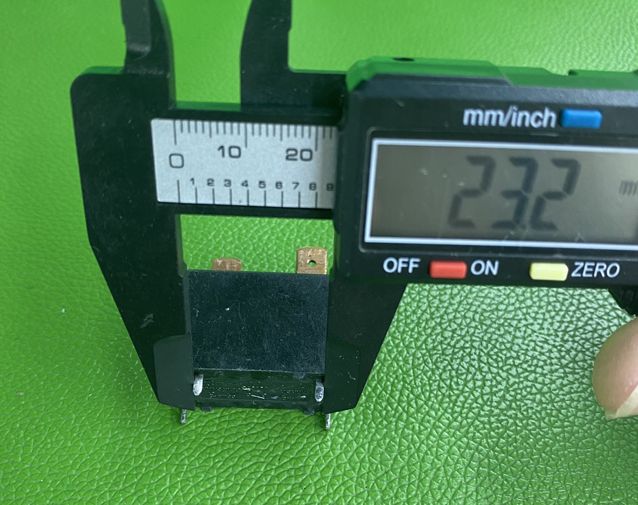 RELAY OMRON 12V THÁO MÁY