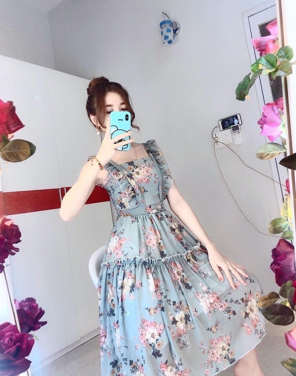 Đầm xòe hai dây cánh tiên họa tiết hoa lá