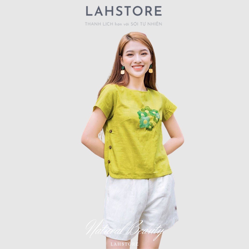 Đồ bộ nữ SLINEN chất liệu linen tưng cao cấp - Áo ngắn tay cổ tròn thêu hoa & Quần short ống rộng