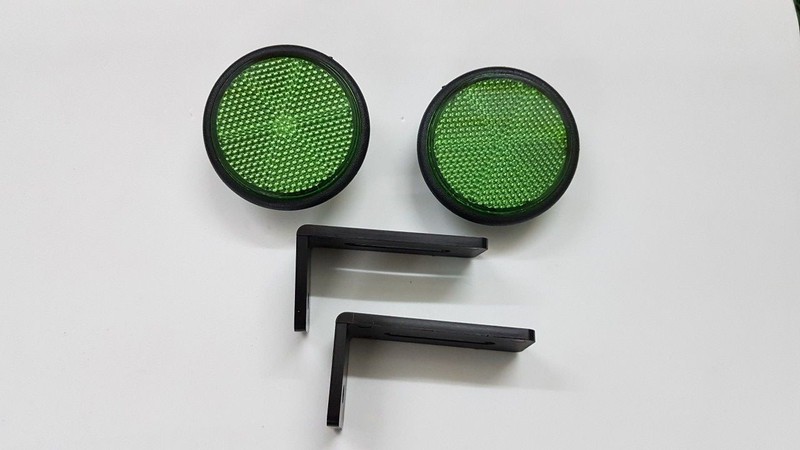 Mắt mèo gắn biển số