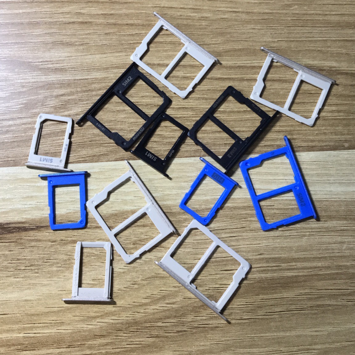 Khay sim Samsung J4 Core (gồm khay sim +khay thẻ nhớ)