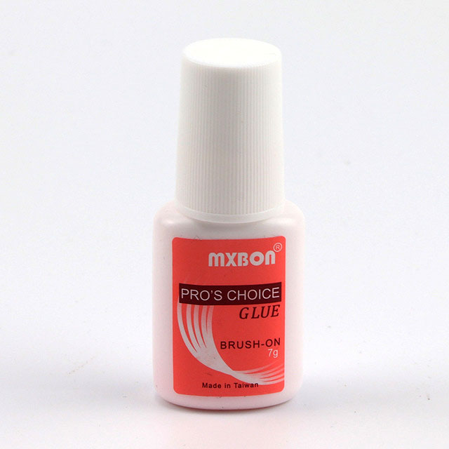 Mxbon Glue Bottle with rhinestones and nail stickers Nails - Panda Accessories