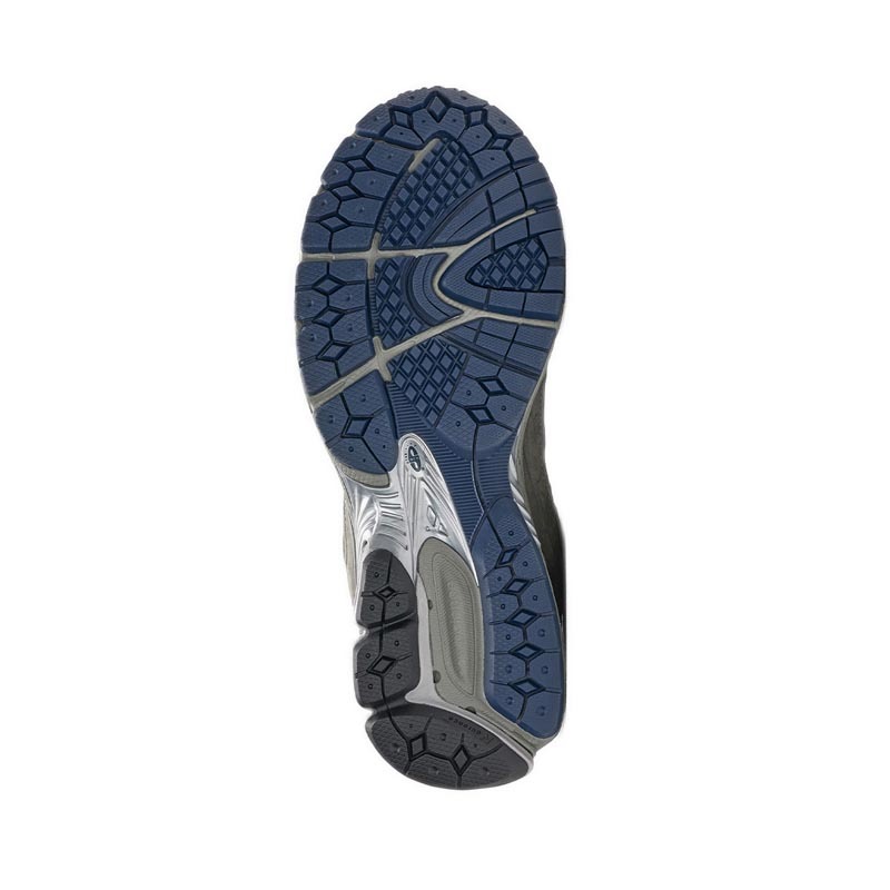 New Balance 2002R Men's Sneakers - Grey
