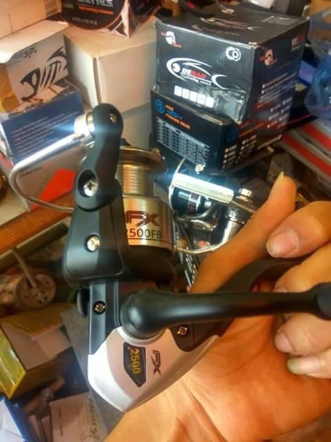 Máy câu Shimano FX 4000FB  (cam kết bán hàng chất lượng có bảo hành)