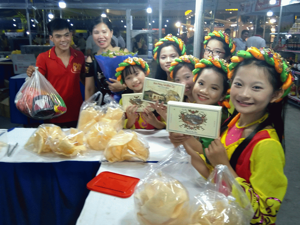 BÁNH PHỒNG TÔM NHÀ CỔ