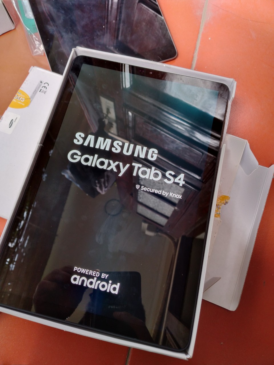 Máy tính bảng Samsung Galaxy Tab S4 10.5 (99%)bản 4g [add sẵn 2 phần mềm học online tienganh123 luyenthi123 bản quyền trọn đời máy] Độ phân giải 2k màn hình 10.5 inch Chip xử lý Snapdragon 835 pin lên tới 7300