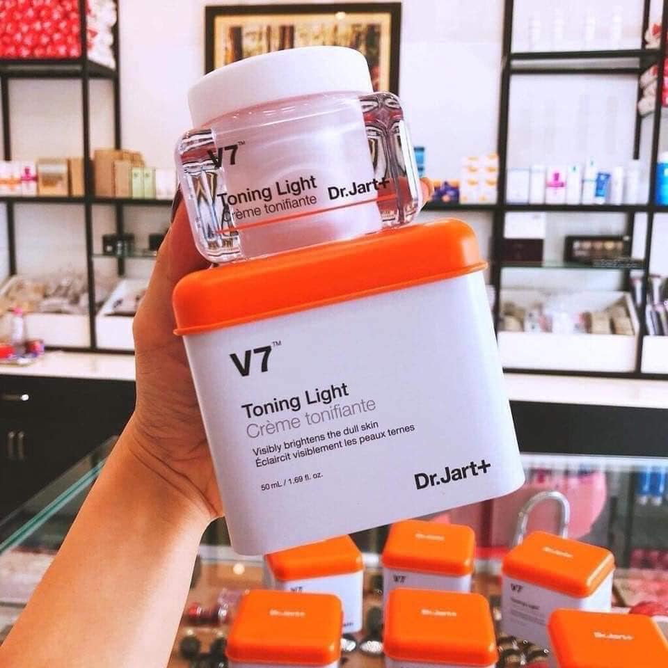 Kem Dưỡng Trắng Da V7 Toning Light Hàn Quốc