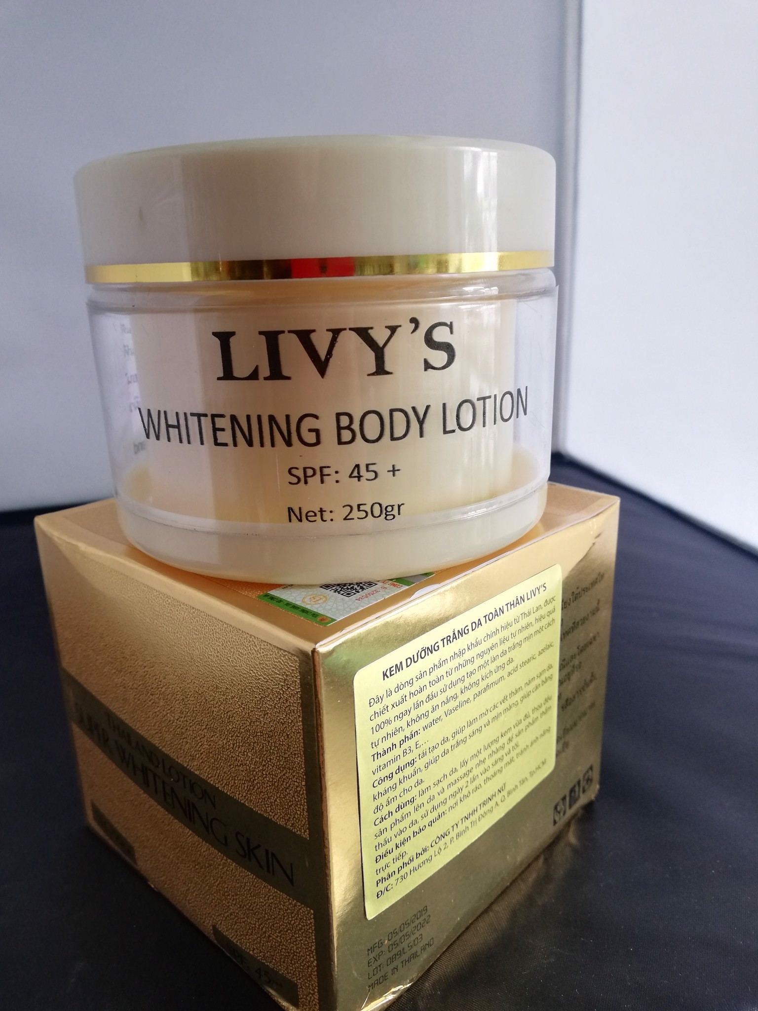 Kem dưỡng trắng da body Livy's