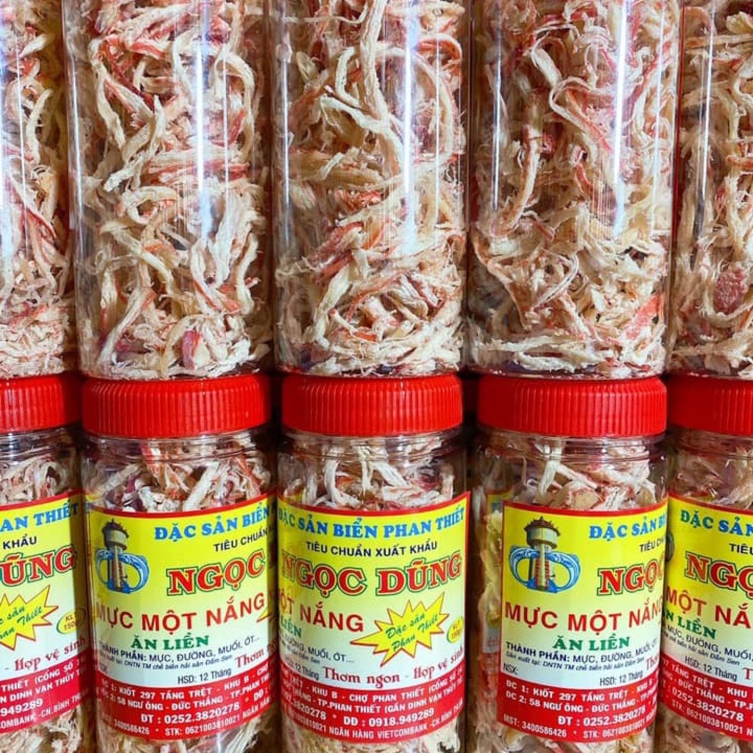 Mực một nắng nướng xé sợi siêu ngon - giá cực rẻ, hũ 200g, hsd 12 tháng.