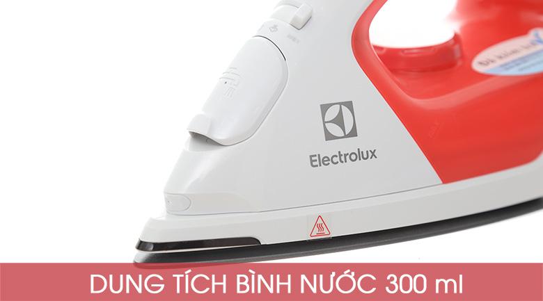 Bàn ủi hơi nước Electrolux ESI5116