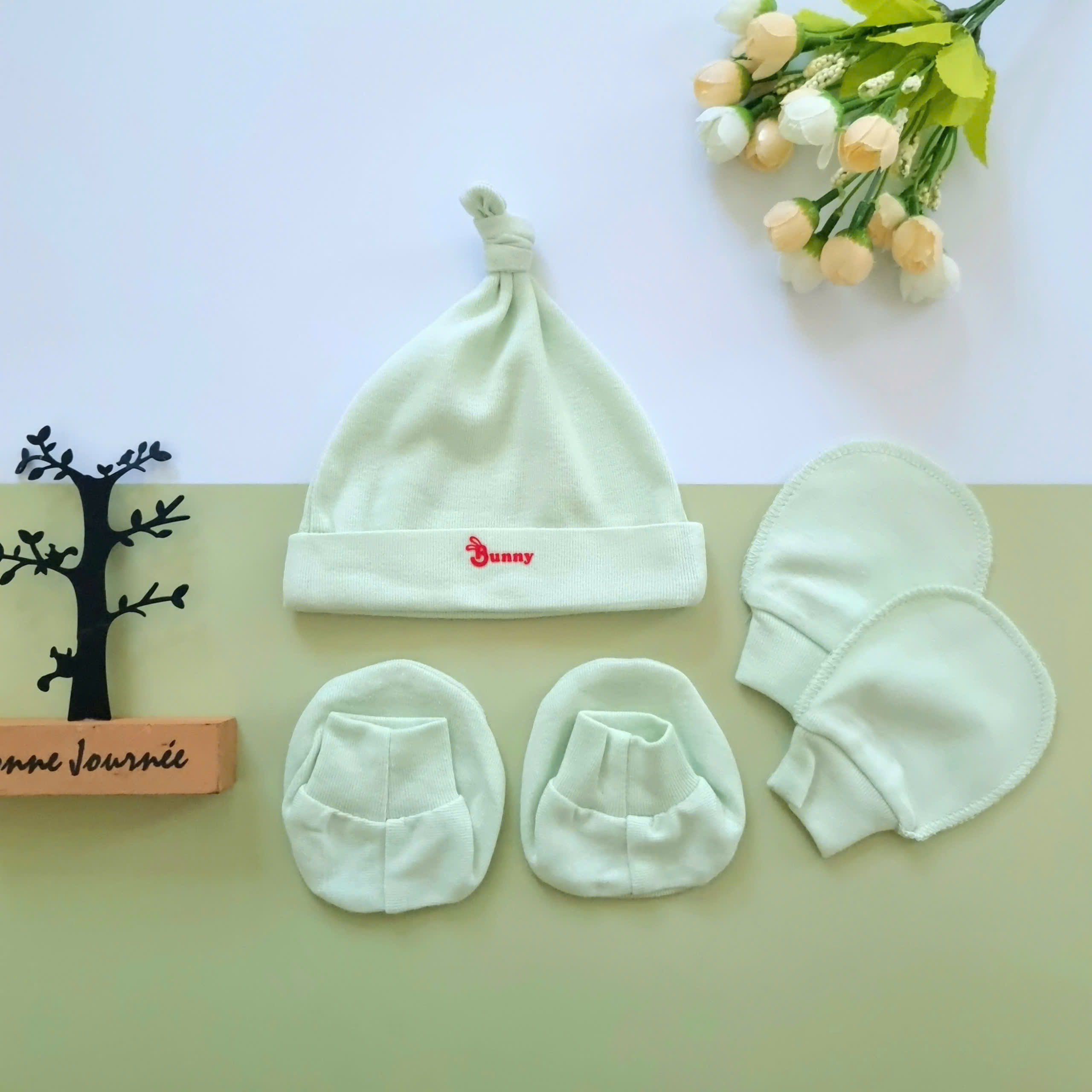Set mũ + bao tay + bao chân sơ sinh chất đẹp BUNNY