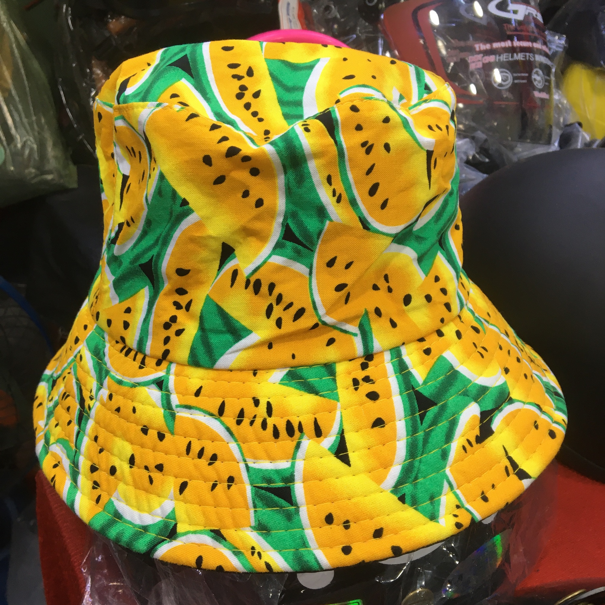 Nón bucket dưa hấu vàng