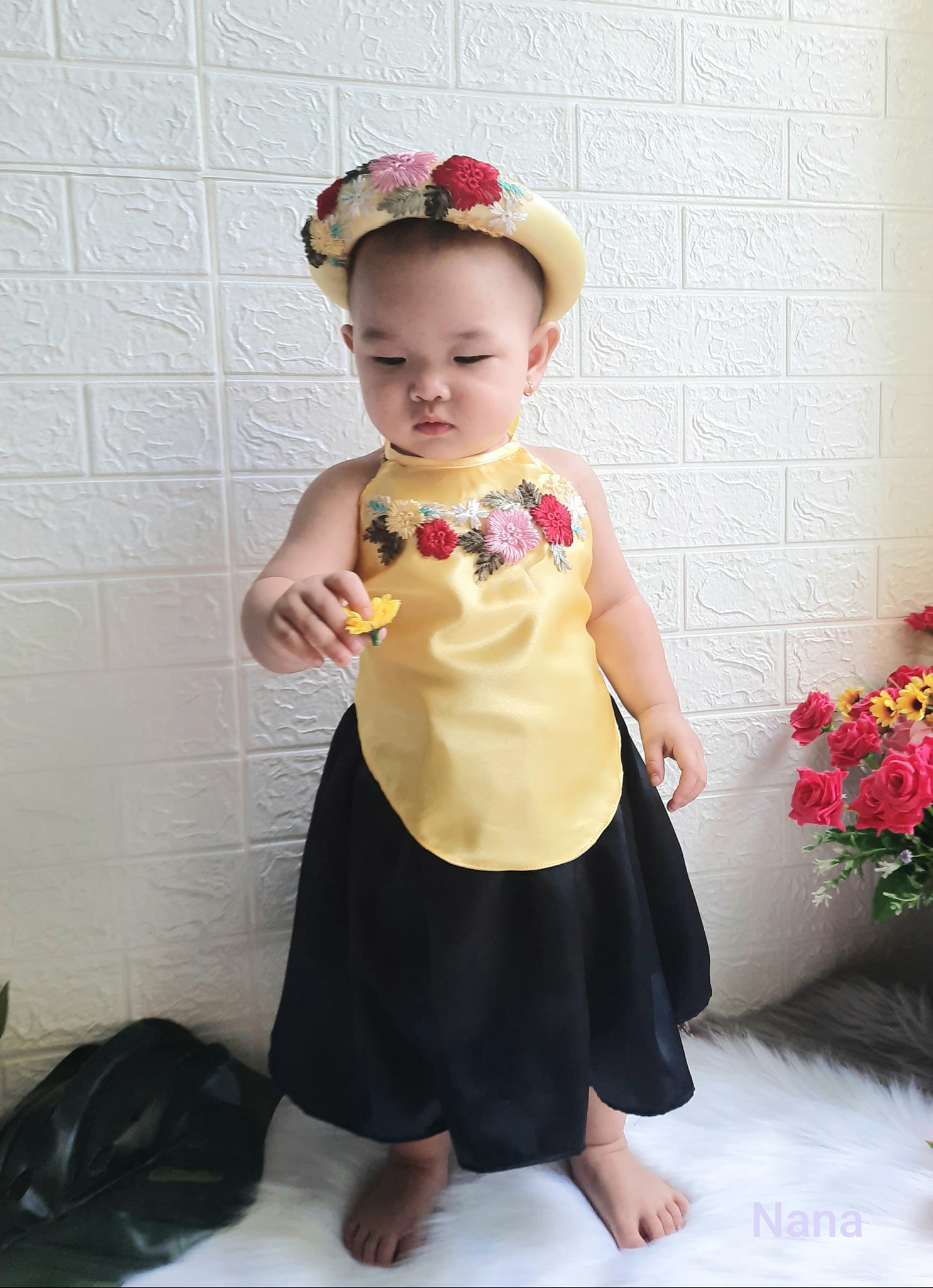 [HCM]Yếm đào cho bé kèm mấn