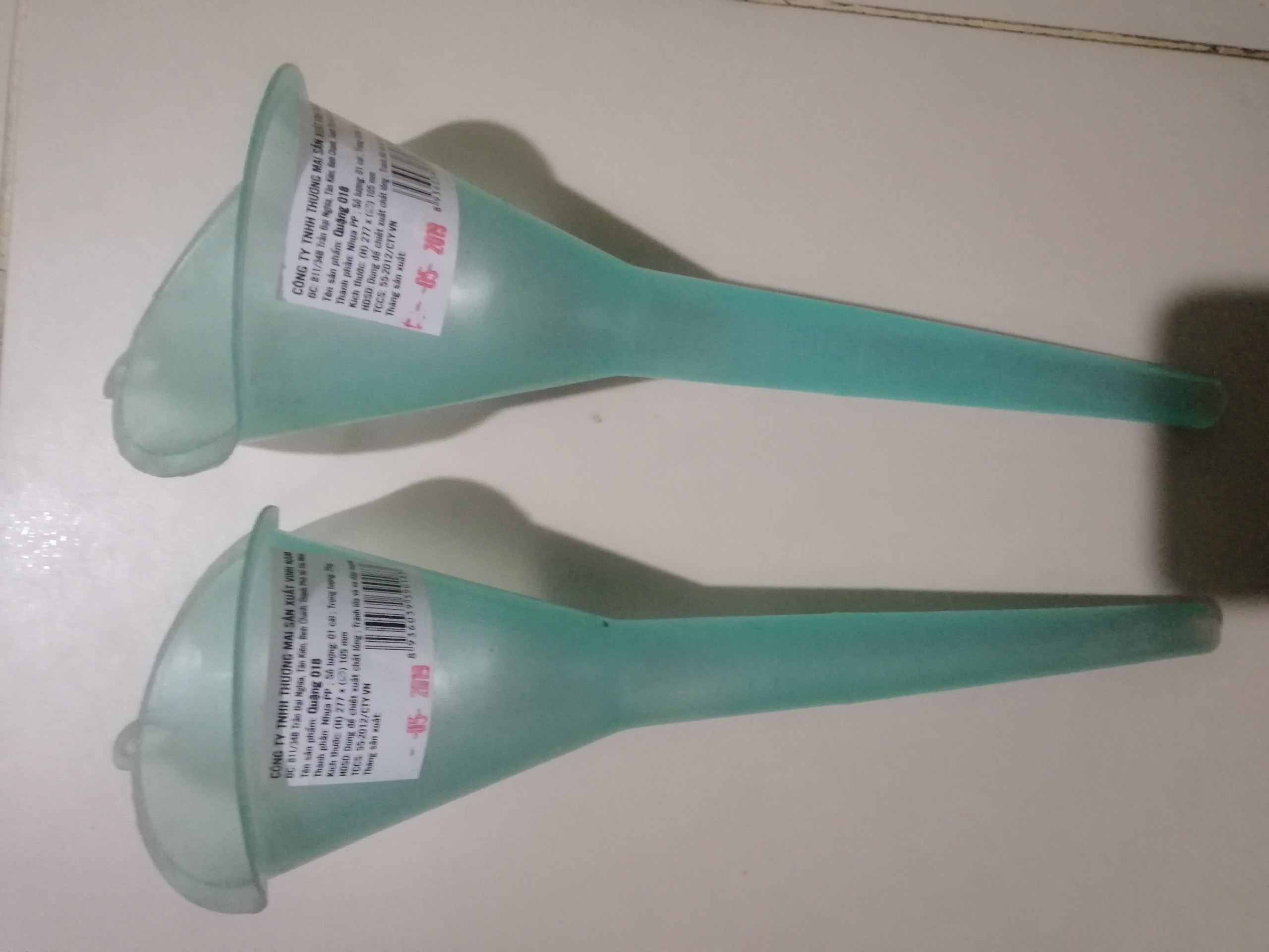 Phễu,Quặng thay nhớt xe máy nhựa PP