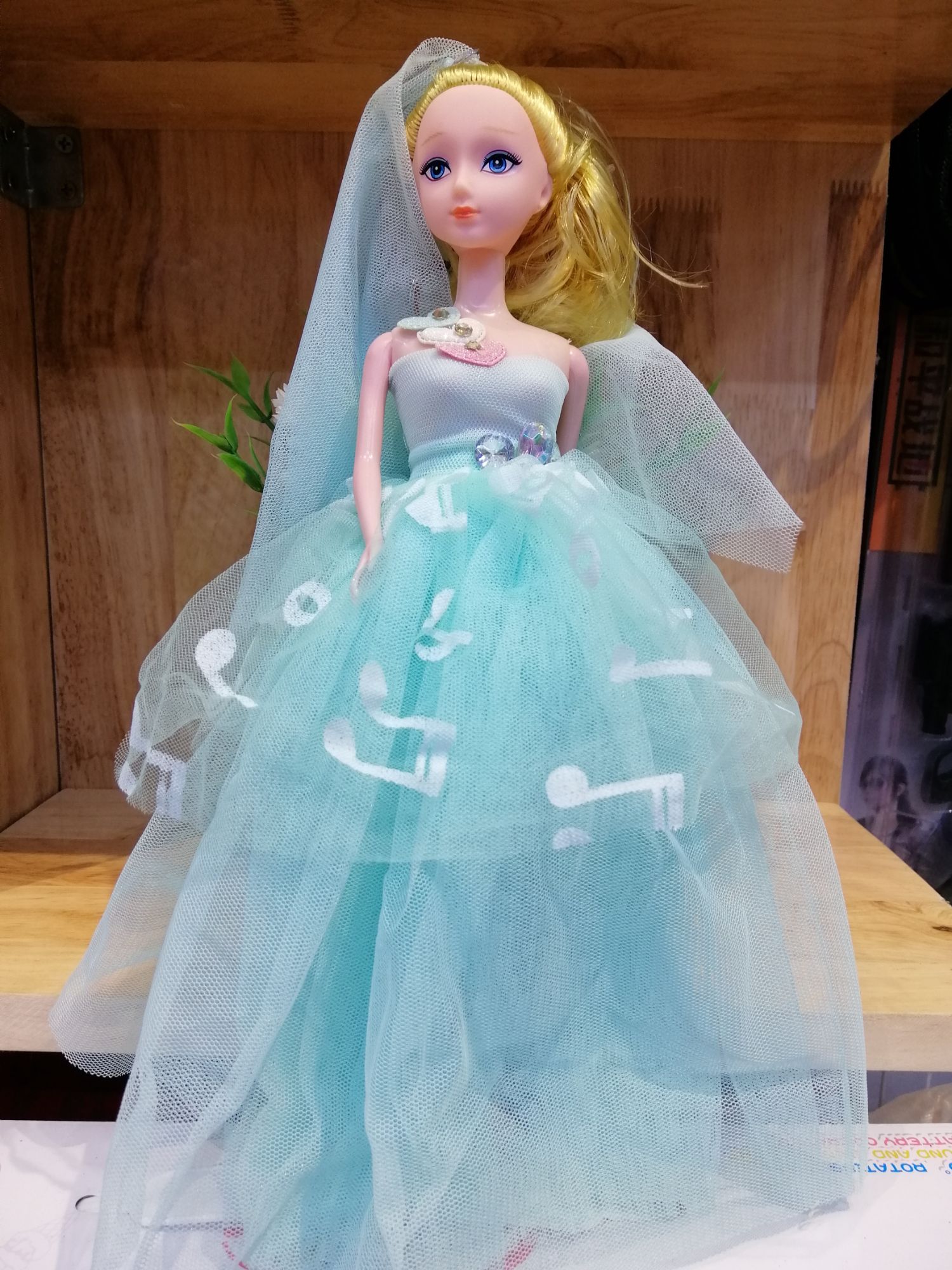 BÚP BÊ CÔNG CHÚA. CÔ DÂU SIZE 29CM VÁY NHIỀU MÀU