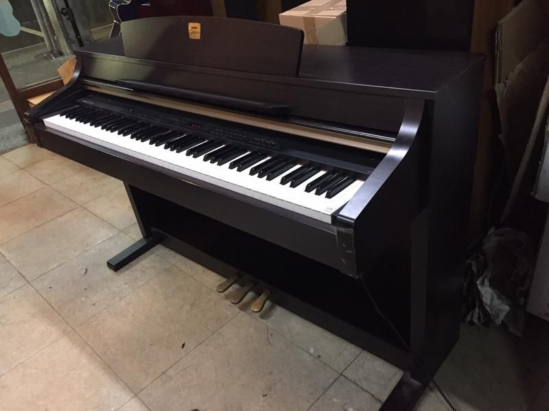 Piano Yamaha CLP 330