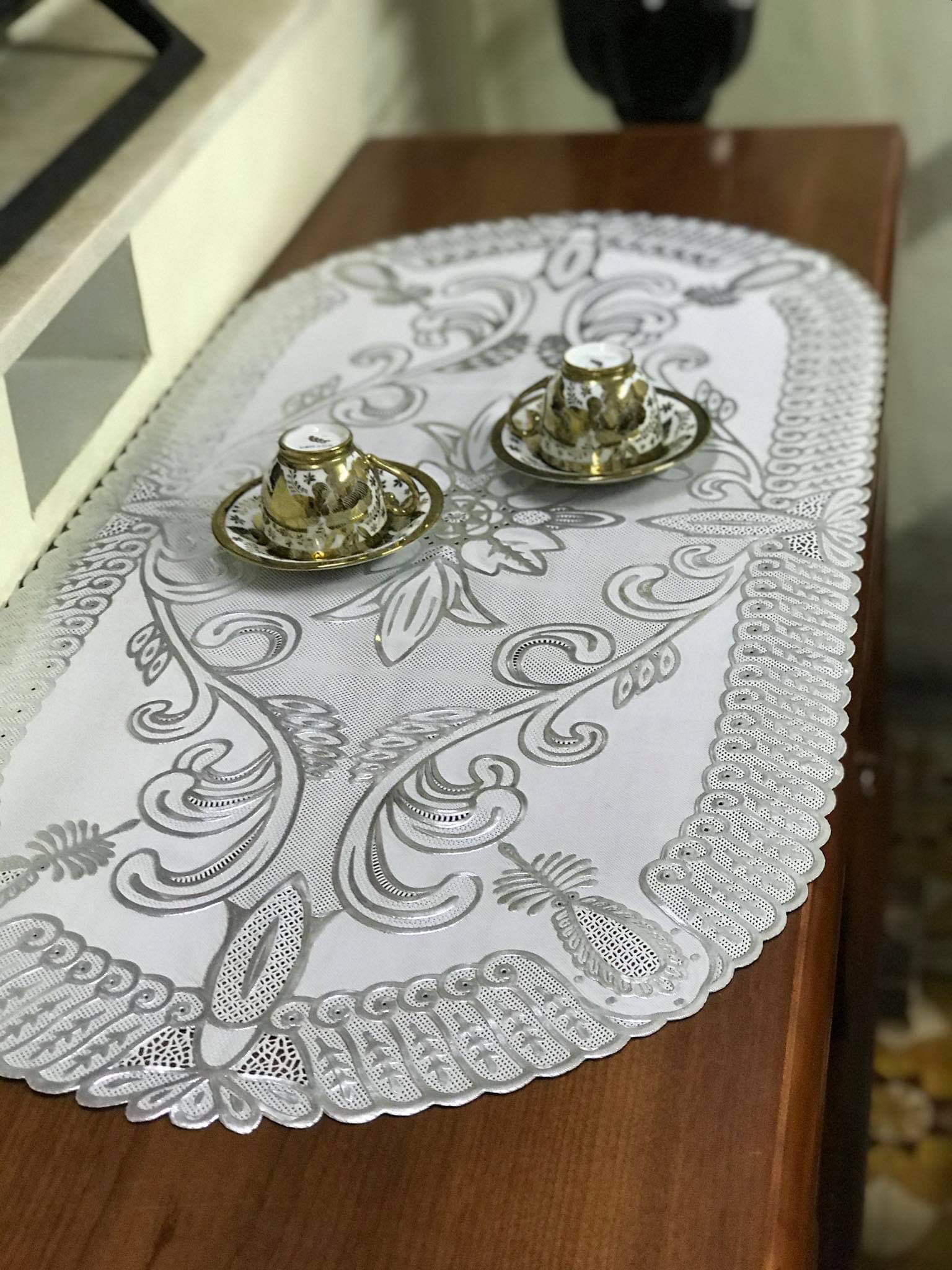 [SIÊU RẺ] Khăn trải bàn Ren Hoa 40x80cm - HÀNG ĐẸP