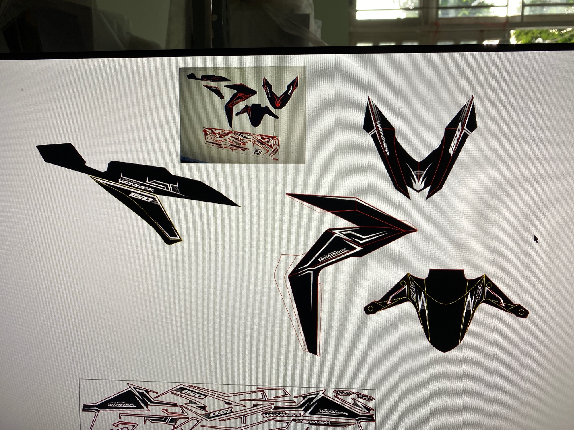 Tem rời winner trắng đen Crom titan 7 màu dán xe đen bóng