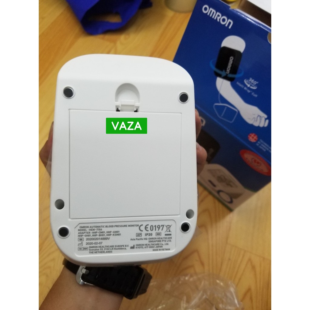 Máy đo huyết áp Omron Hem 7156