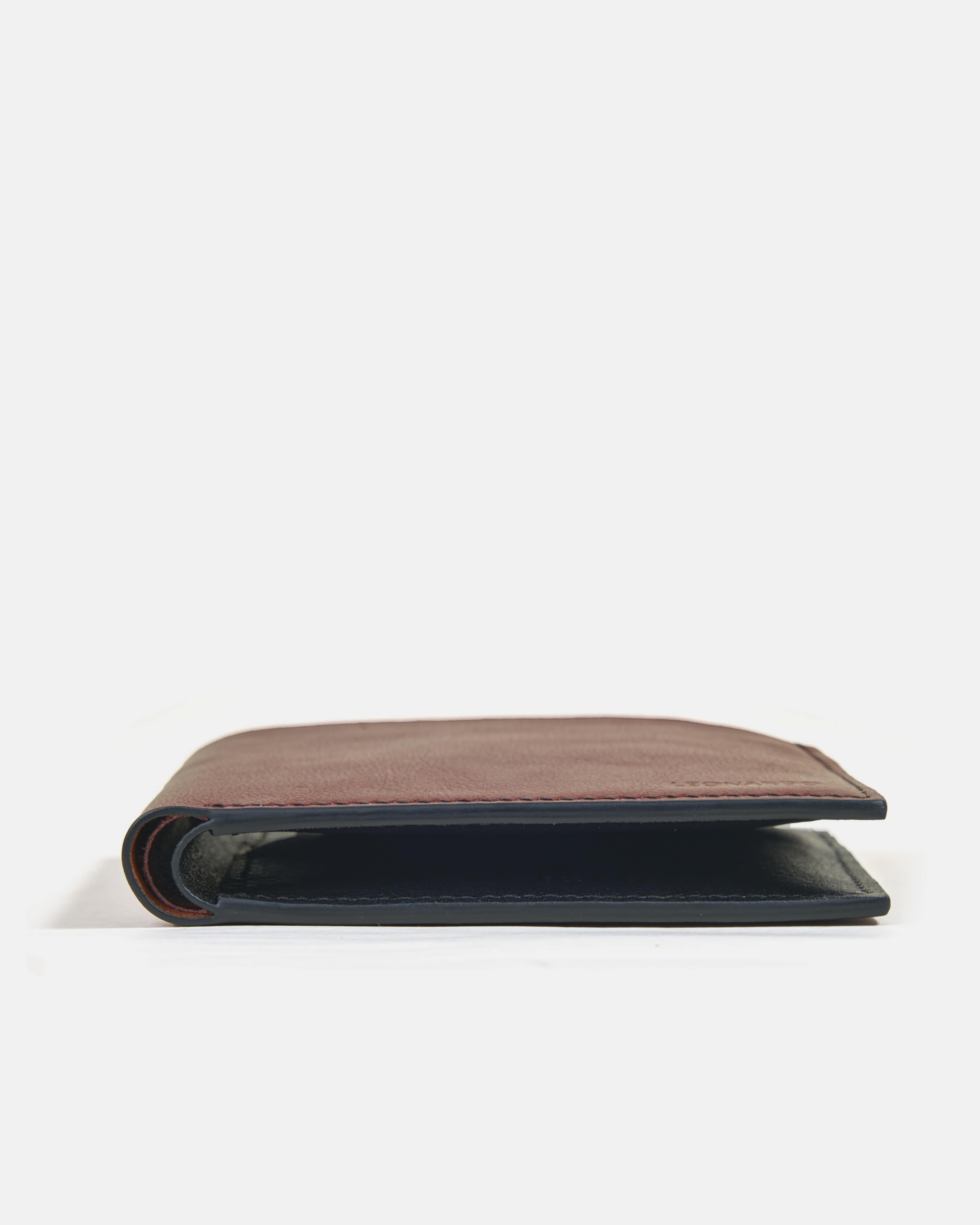 Ví Da Nam Gập Đôi (2 Dáng) Leonardo Hugo Wallet, da Vachetta bền bỉ