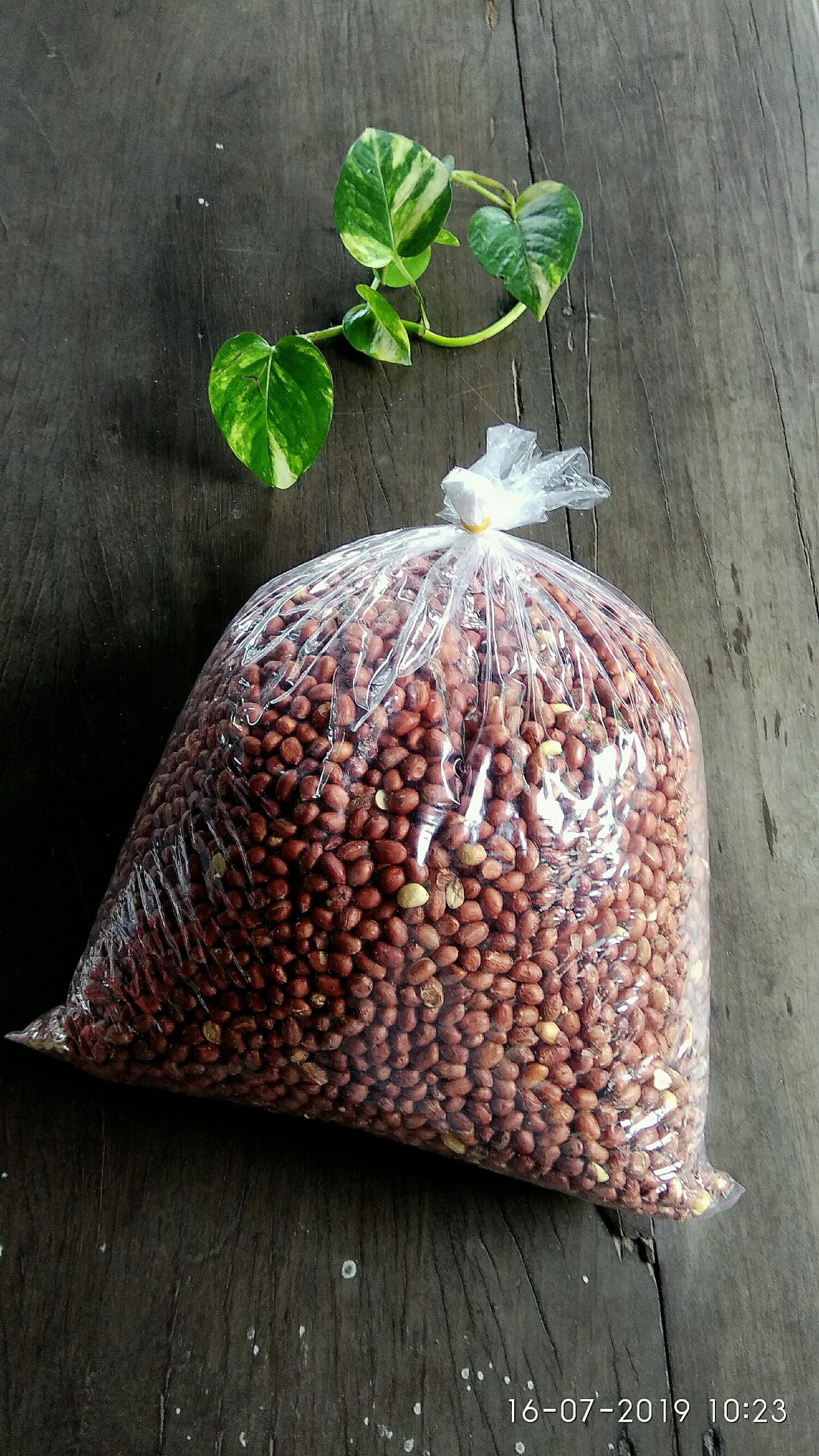 ĐẬU PHỘNG RANG SẴN CÒN VỎ LỤA  (1kg)