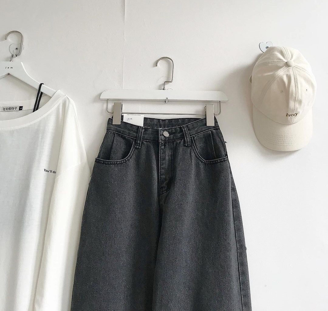 QUẦN JEAN ỐNG RỘNG NỮ LƯNG CAO RÁCH 2 GỐI MÀU XÁM TIÊU CAO CẤP TIBO ĐỦ SIZE S, M, L GIÓ THOẢNG QUA TAI, SIÊU MÁT MẺ