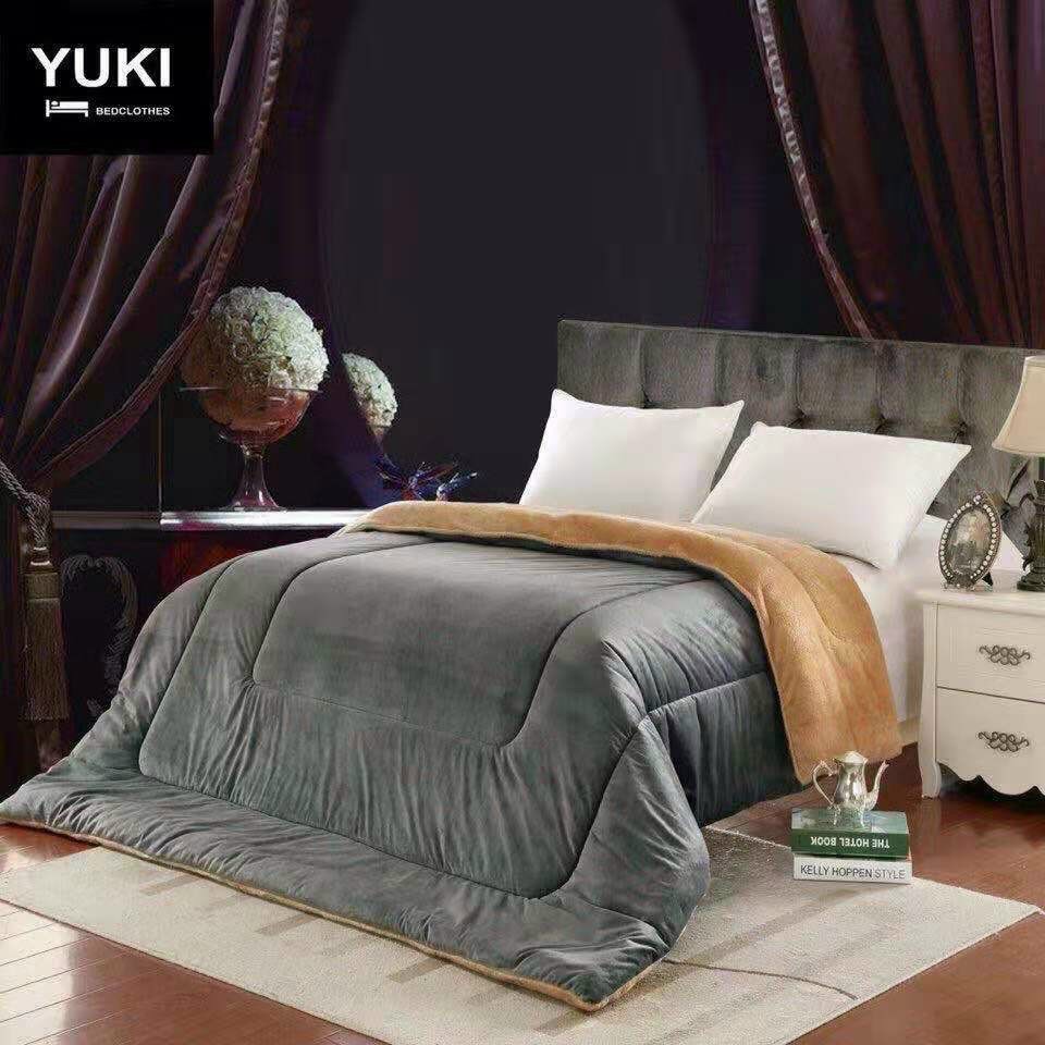 Chăn lông cừu Yuki GD170 dày dặn cho mùa đông