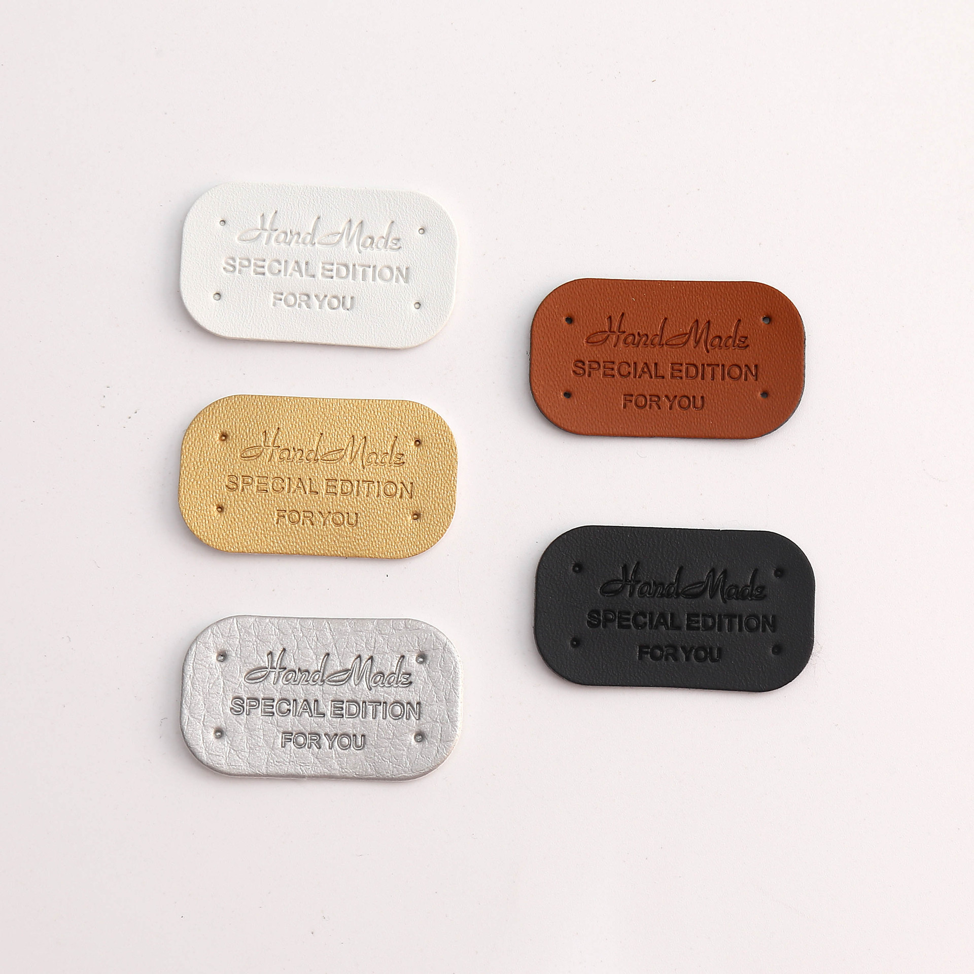miếng da in  handmade tag miếng da dán khăn mũ quần áo