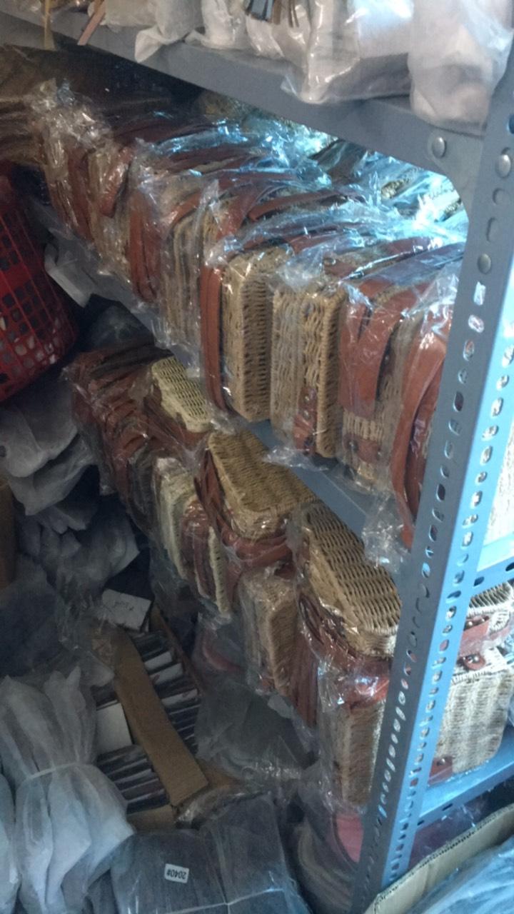 Túi cói hộp khoá cài