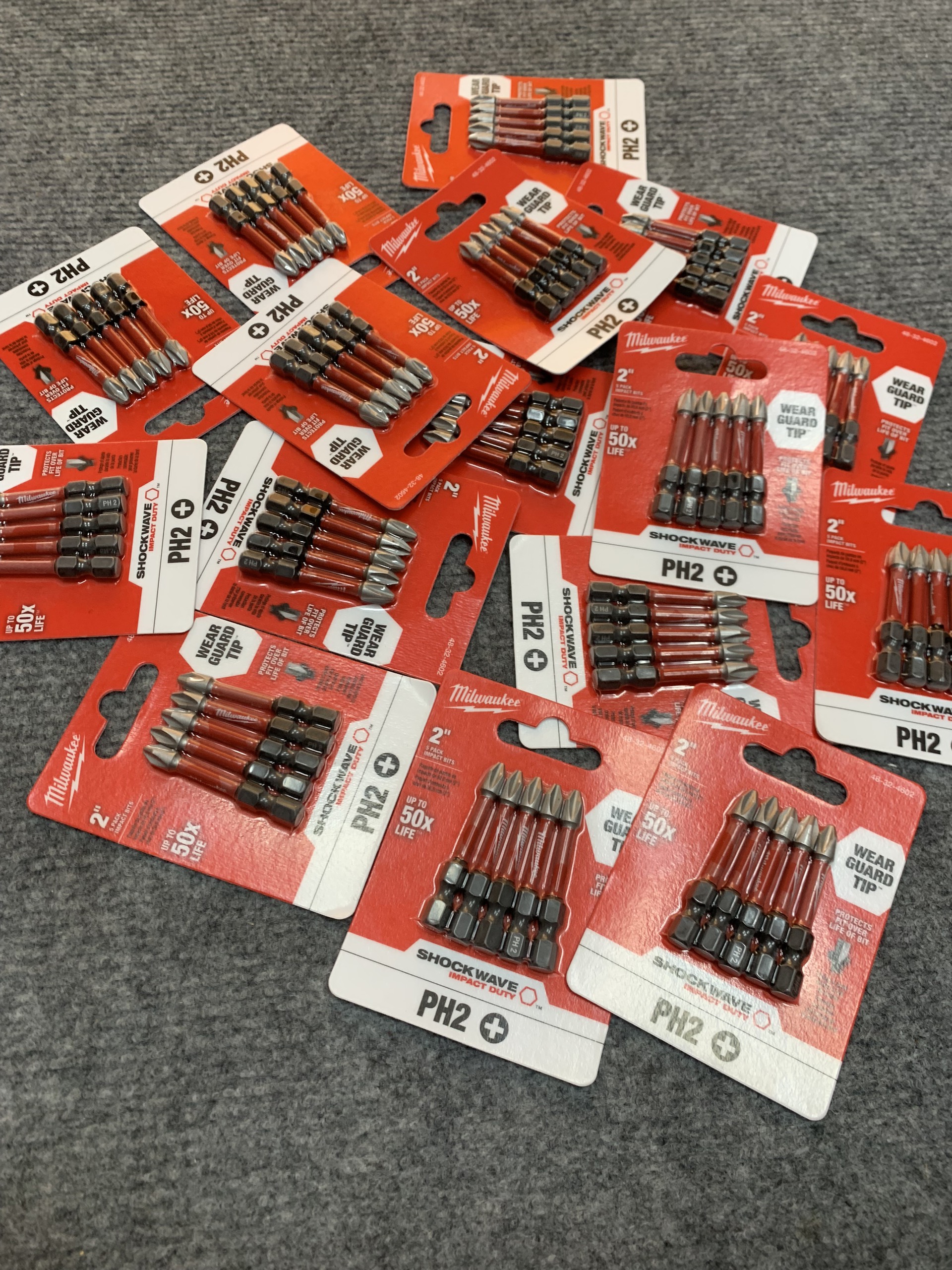 Mũi bắn vít PH2 dài 5cm Milwaukee ( loại 1 đầu ,chuẩn ngắn)